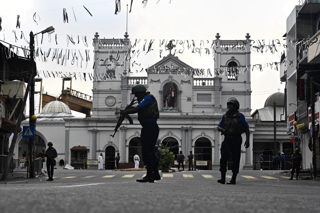 LOCK DOWN. Security personnel stand guard in front of St. Anthony's Shrine in Colombo on April 23, 2019, two days after a series of bomb blasts targeting churches and luxury hotels in Sri Lanka. Photo by Jewel Samad/AFP  