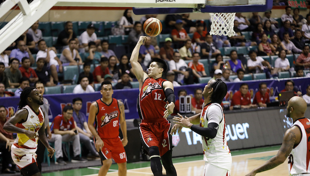 PIVOTAL. Rookie Jeron Teng helps the Alaska Aces punch a semifinals ticket in the 2018 PBA Governors' Cup. Photo courtesy of the PBA media group.  