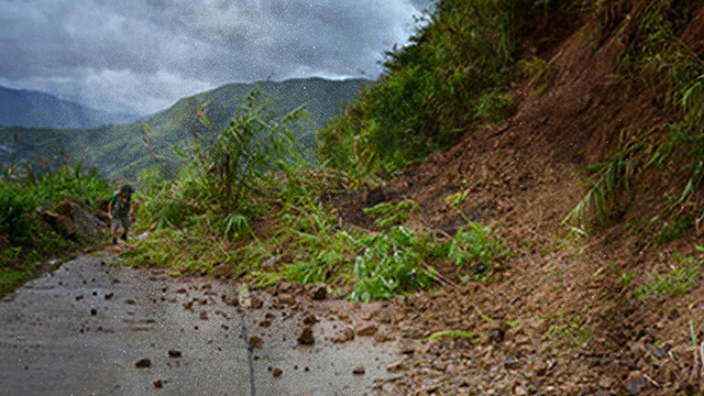 LANDSLIDE. Minor landslides close some national roads to traffic in the Cordillera. Rappler file photo