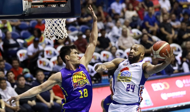 EXIT. Romeo Travis and Magnolia see their quest for back-to-back Governors' Cup crowns come to a screeching halt. Photo from PBA Images 