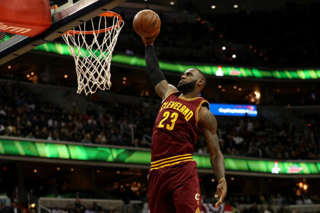 FOLLOW THE LEADER. LeBron James of the Cleveland Cavaliers nearly gets a triple-double against the Raptors. File photo by Patrick Smith/Getty Images/AFP  