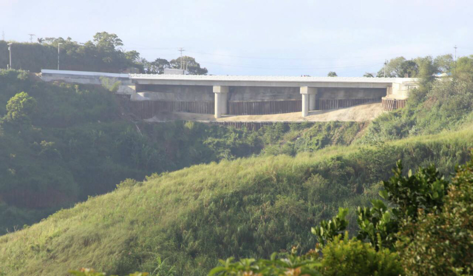 REOPENED. The Department of Public Works and Highways inaugurates the reconstructed bridge along Diokno Highway in Calaca, Batangas. Photo from the DPWH   