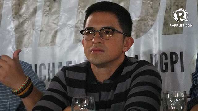 DAD TO CALIX. Dennis Trillo's son Calix is safe after a bus accident, suffering scratches and a bruise. Photo by Rappler