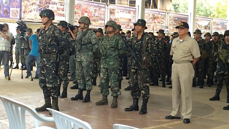 READY: Sulu island commander Colonel Allan Arrojado says the troops are ready to rescue the hostages. Rappler photo