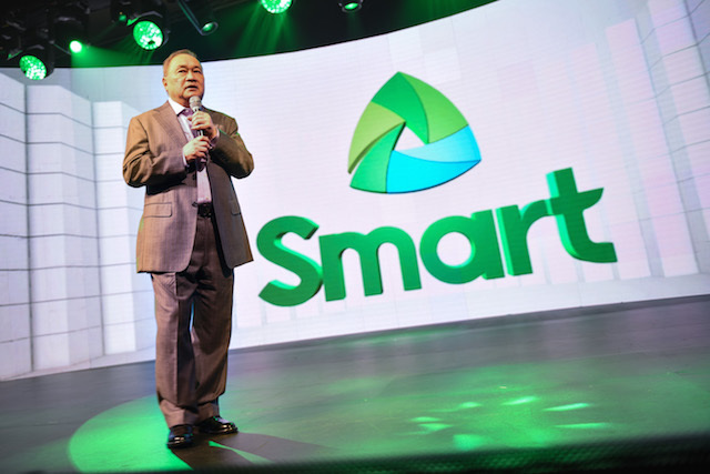 LICENSE TO OPERATE. Smart, headed by Manuel V. Pangilinan, is granted a 25-year on its franchise. Photo by Alecs Ongcal/Rappler 
