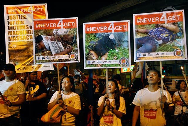 ELUSIVE JUSTICE. The families of the victims of the Maguindanao massacre seek justice for their loved ones. File photo by Leanne Jazul/Rappler 
