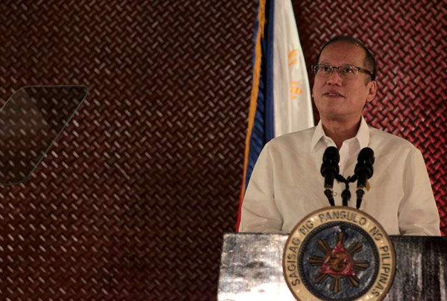 LOOKING UP. The Philippines improves its ranking in Transparency International's 2014 global corruption survey. File photo by Benhur Arcayan/Malacañang Photo Bureau