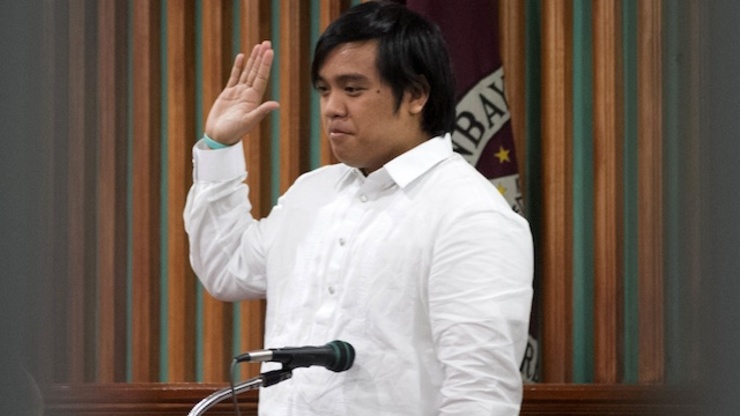 OATH. State witness Benhur Luy takes his oath before the anti-graft court Sanidganbayan. File photo by Ben Nabong/Rappler