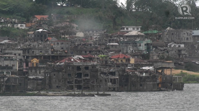 CITY IN RUIN. Months of fighting leaves parts of the city in ruin. Rappler photo  