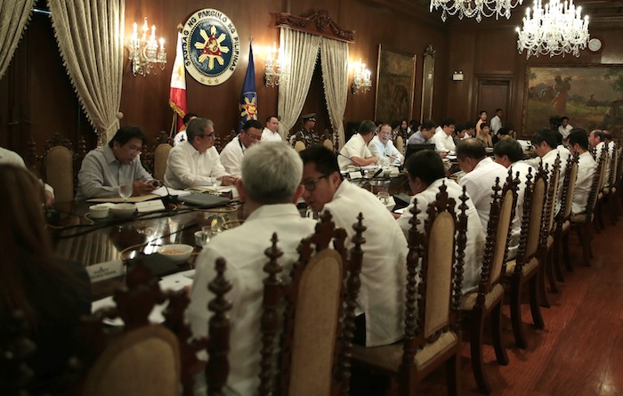 AQUINO CABINET. President Benigno Aquino III and some Cabinet officials at the NEDA Board meeting at the Palace Aguinaldo State Dining Room on June 19, 2014. Photo by Malacañang Photo Bureau   