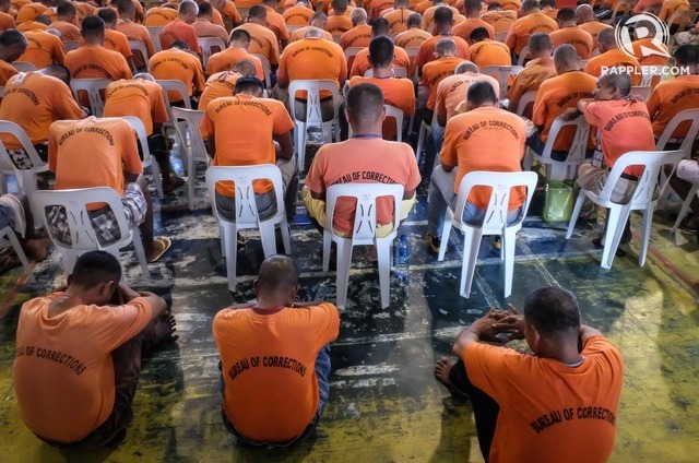 OVERCROWDED. The maximum security compound of the New Bilibid Prison is overcrowded, housing over 16,000 inmates when it can accommodate only 6,000. Photo by LeAnne Jazul/Rappler    