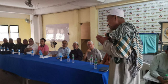 UNITE. Haji Ridwan Julpali, an elder of Jamaah Tableegh whose 2 members were killed in the mosque attack, appeals to Muslims and Christians to unite for peace. Photo by Derkie Alfonso/The Asia Foundation  