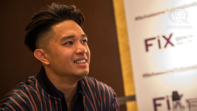 BE AWESOME. Mark Bustos takes his message of positivity and paying it forward back to where it started. Photo by Jansen Romero/Rappler 