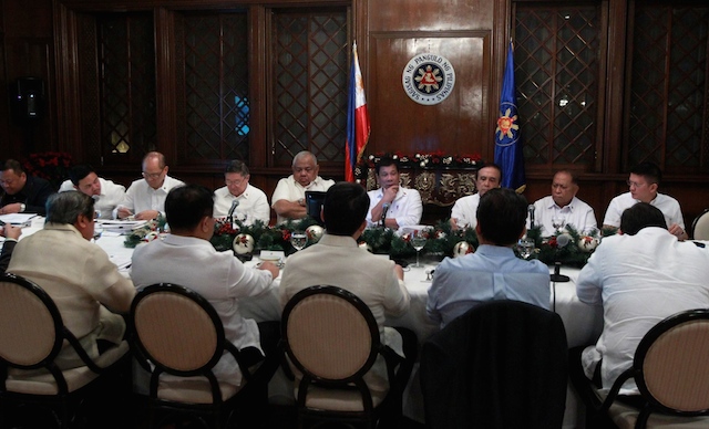 MINI-LEDAC. President Rodrigo Duterte leads a mini-Legislative Executive Development Advisory Council (LEDAC) meeting at Malacañang Palace on November 14, 2016. Photo by Ace Morandante/Presidential Photo 