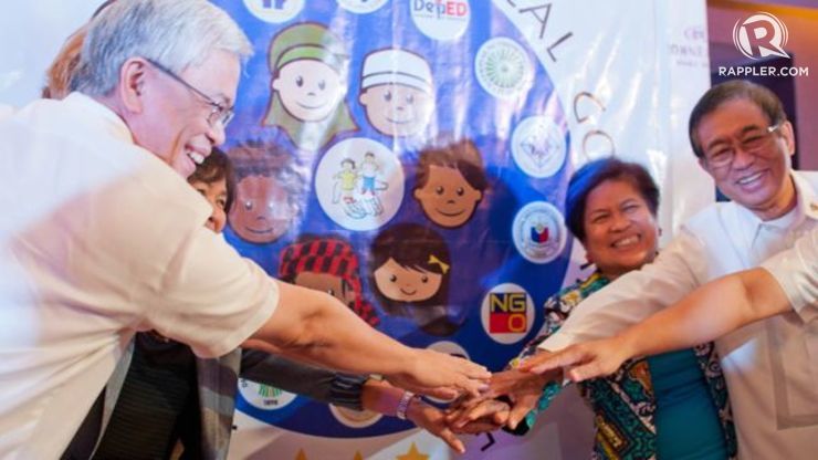 WORKING TOGETHER. Government officials commit to action for a child-friendly Philippines. Photo by Katerina Francisco/Rappler