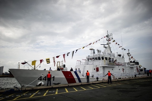 NEW SHIP. The Philippine Coast Guard'€™s first ever multi-role response vessel, the BRP Tubbataha, arrives at the port in Manila on August 18, 2016. Photo by Noel Celis/AFP 