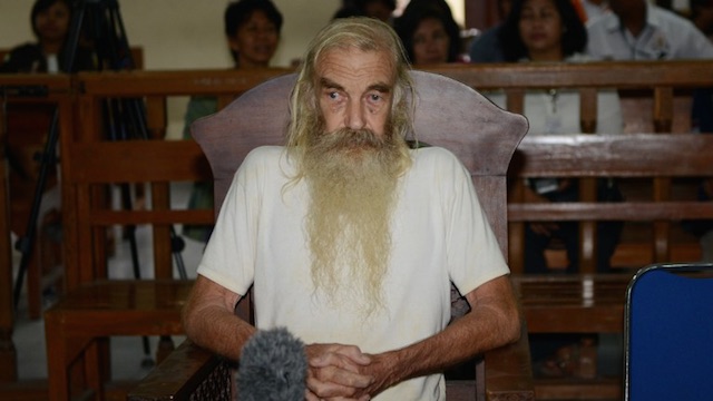 JAILED. Robert Andrew Fiddes Ellis of Australia attends his trial inside a court room in Denpasar on Bali island on October 25, 2016. Photo by AFP 