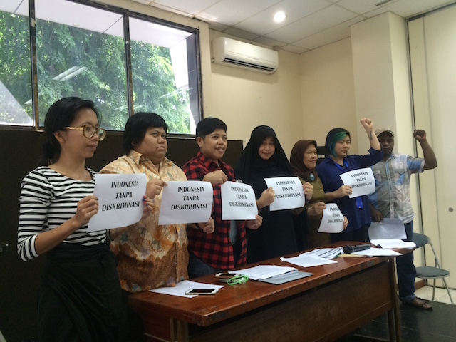 MINORITAS. Kelompok minoritas memperingati Hari Anti Diskriminasi yang jatuh pada Selasa, 1 Maret 2016 di kantor Lembaga Bantuan Hukum Jakarta. Foto oleh Febriana Firdaus/Rappler 