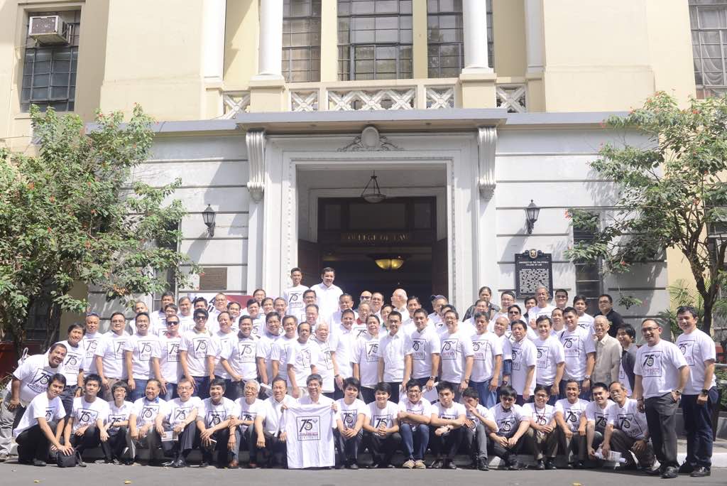 FRATERNITY. Sen. Francis Escudero as guest speaker during the 75th anniversary of the Alpha Phi Beta fraternity. Photo from Escudero's website  