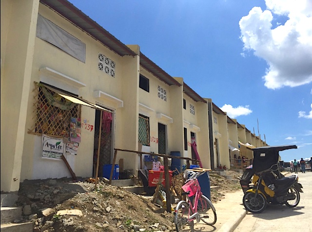 PUBLIC HOUSING. A government housing site in Pandi, Bulacan. File photo by Patty Pasion/Rappler 