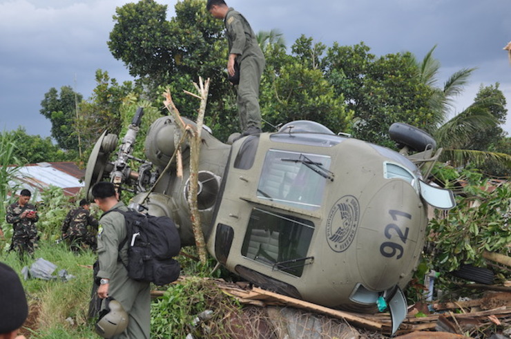 SUDDEN LOSS OF ENGINE POWER: The chopper crashed at an altitude of 30 meters. File photo from the Armed Forces of the Philippines