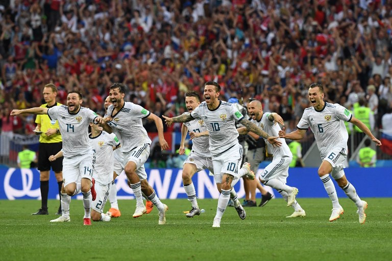 UPSET. Home team Russia continues to defy expectations by defeating favorites Spain. Photo by Yuri Cortez/AFP  