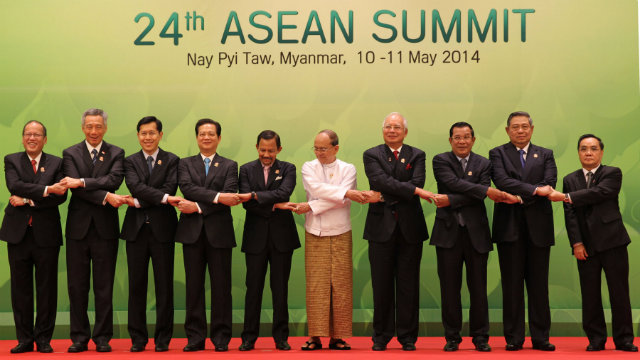 HANDS TOGETHER. Leaders of ASEAN member countries during the 24th ASEAN Summit Plenary in Myanmar on May 11, 2014. Photo by Ryan Lim / Malacañang Photo Bureau