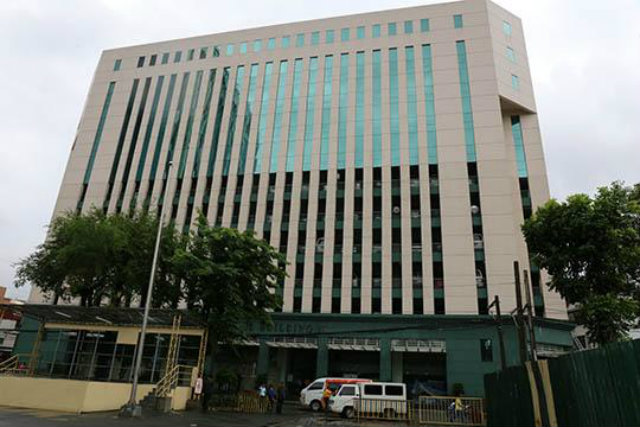'LAWS FOLLOWED.' Binay says the Makati city government followed procurement laws in constructing the Makati parking building but the Senate says the facility was clearly overpriced. File photo from Makati Info 