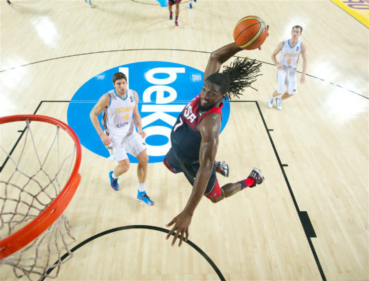 Kenneth Faried of USA throws down a dunk against Ukraine. Photo from FIBA.com