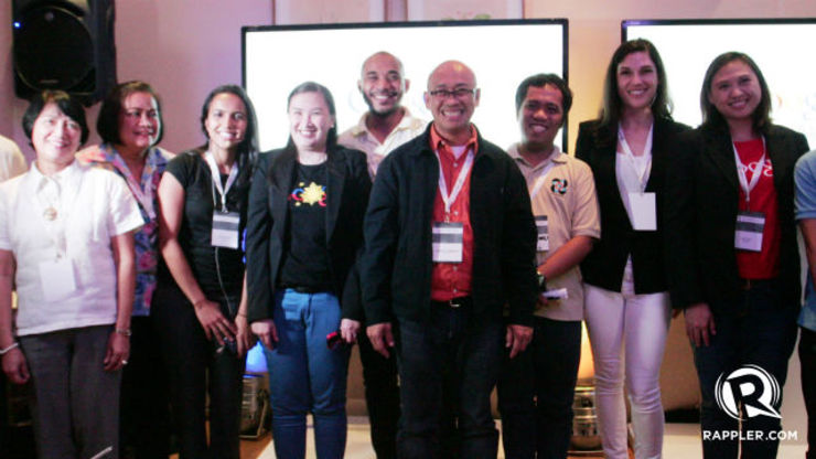 TEAM EFFORT. Google Public Alerts partners with PAGASA to disseminate critical information during typhoons. Photo by Josh Albelda/Rappler