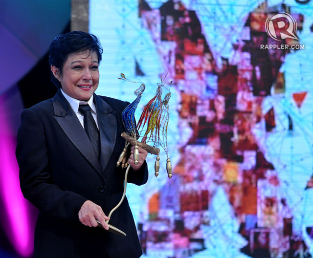 BEST ACTRESS. Nora Aunor beams at the audience after winning Best Actress for 'Hustisya.' Photo by Inoue Jaena/Rappler