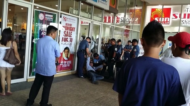 foreigner-robinsons-dumaguete-82914-1.jpeg