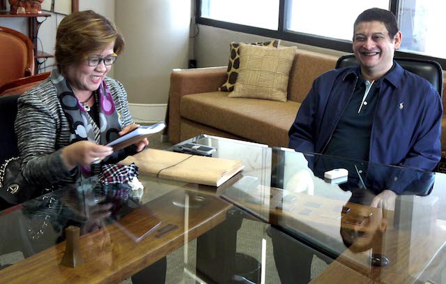 SENATE MEETING. Justice Secretary Leila de Lima meets with Senator Teofisto Guingona III at the Senate on May 15, 2014. Photo by Alex Nuevaespaña/Senate PRIB