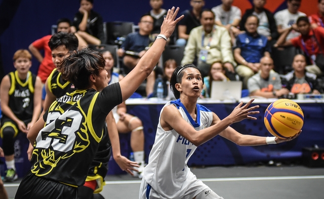 REDEMPTION. Janine Pontejos and Gilas Pilipinas Women will try to bounce back in the semifinals. Photo by Jerrick Reymarc/Rappler  