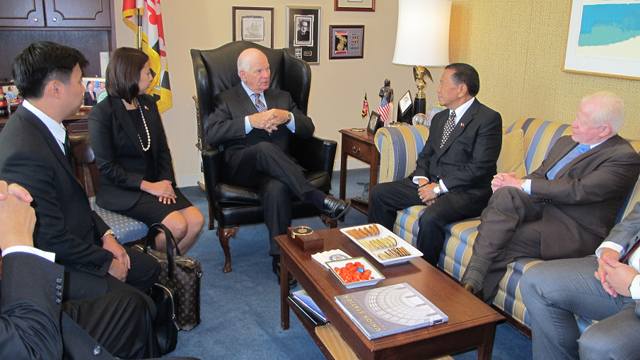 BILATERAL TIES. Maryland Senator Ben Cardin, Chair of the Sub-Committee on East Asia and Pacific Affairs, meets with Vice President Jejomar Binay, accompanied by Ambassador Jose Cuisia, Jr, and Binay’s children Makati Representative Abigail Binay-Campos and Makati Mayor Jejomar Erwin Binay in Capitol Hill, Washington DC. Philippine Embassy Photo by Ariel Penaranda