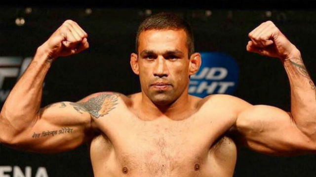 DENYING IT. Fabricio Werdum appears that he does not want to wait until March 2016. Photo from Werdum's Facebook page 