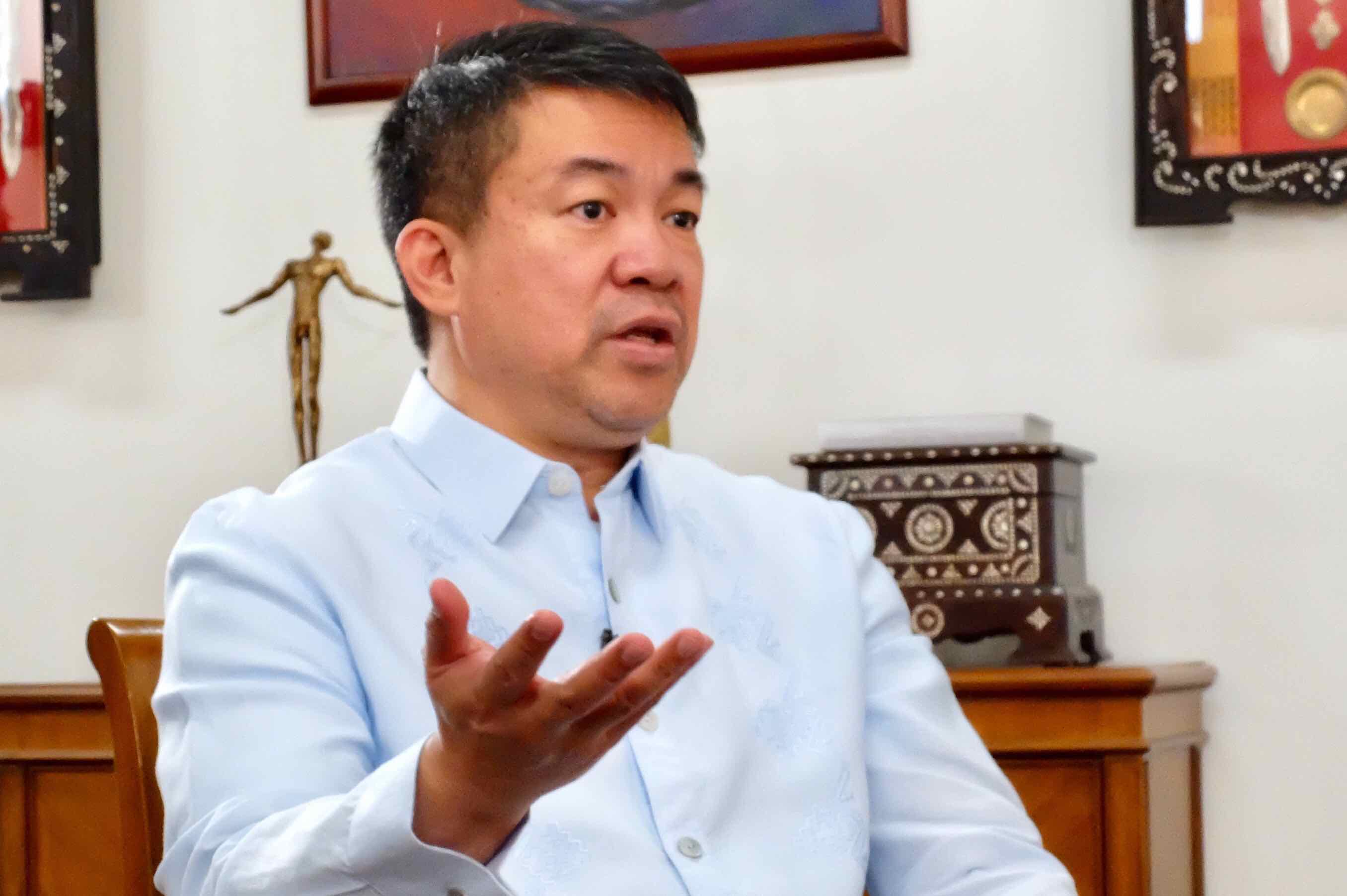NO WORRIES. Senator Aquilino Pimentel III tells the public not to raise alarm over the impending entry of state-owned China Telecom to the Philippines. Photo by Angie de Silva/Rappler  