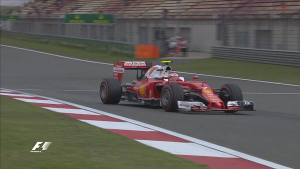Kimi Raikkonen dan Sebastian Vettel tampil tercepat di FP2 GP China, pada 15 April 2016. Foto dari Twitter/@F1 