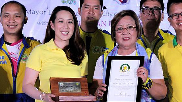 FORMER ALLIES. Then-Biñan City mayor Marlyn Alonte with Senator Leila de Lima during the National Women's Month celebration in the city on March 20, 2016. File photo from Alonte's Facebook page 