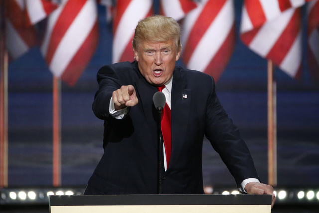 Calon presiden dari Partai Republik, Donald J. Trump terekam dalam video tahun 2005 melontarkan komentar yang merendahkan perempuan. Foto oleh Shawn Thew/EPA 