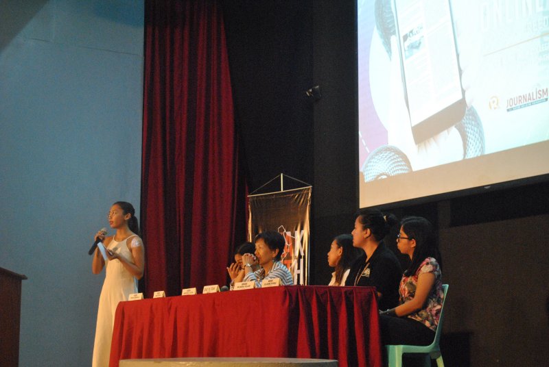 Journalists on Monday, April 23, say people should be more discerning of the stories they read and share online during the #FactsMatterPH forum in UPLB. Photo by Haylyn Gamboa 
