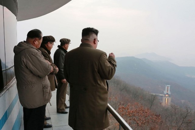 SOHAE. This undated picture released by North Korea's official Korean Central News Agency shows North Korean leader Kim Jong-un inspecting a ground jet test. Photo from KCNA/AFP 