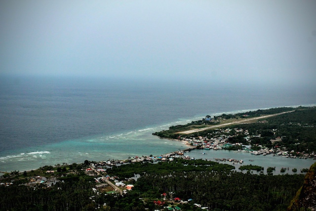 BONGAO COASTLINE. Tawi-Tawi's capital, Bongao, will be part of the Mindanao Development Corridor which includes a project for the province's freeport and economic zone. Photo by Mick Basa / Rappler 
