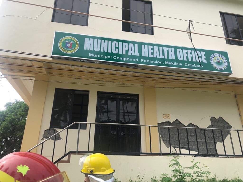 UNSAFE FOR OCCUPANCY. The Municipal Health Office was deemed unsafe to due multiple safety risks, such as a collapsed roof deck, severe cracks, and leaning. Photo from QC DRRMC
 