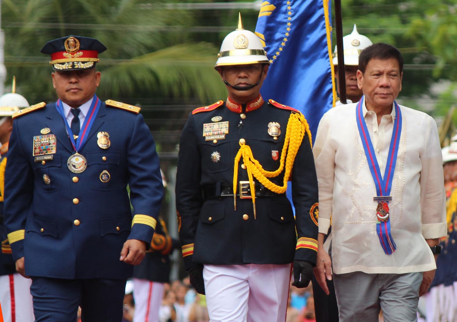 PNP TURNOVER. President Rodrigo Duterte (right) and PNP Chief Ronald dela Rosa (left) troop the line in Camp Crame on July 1, 2016. Photo by Joel Liporada/Rappler 