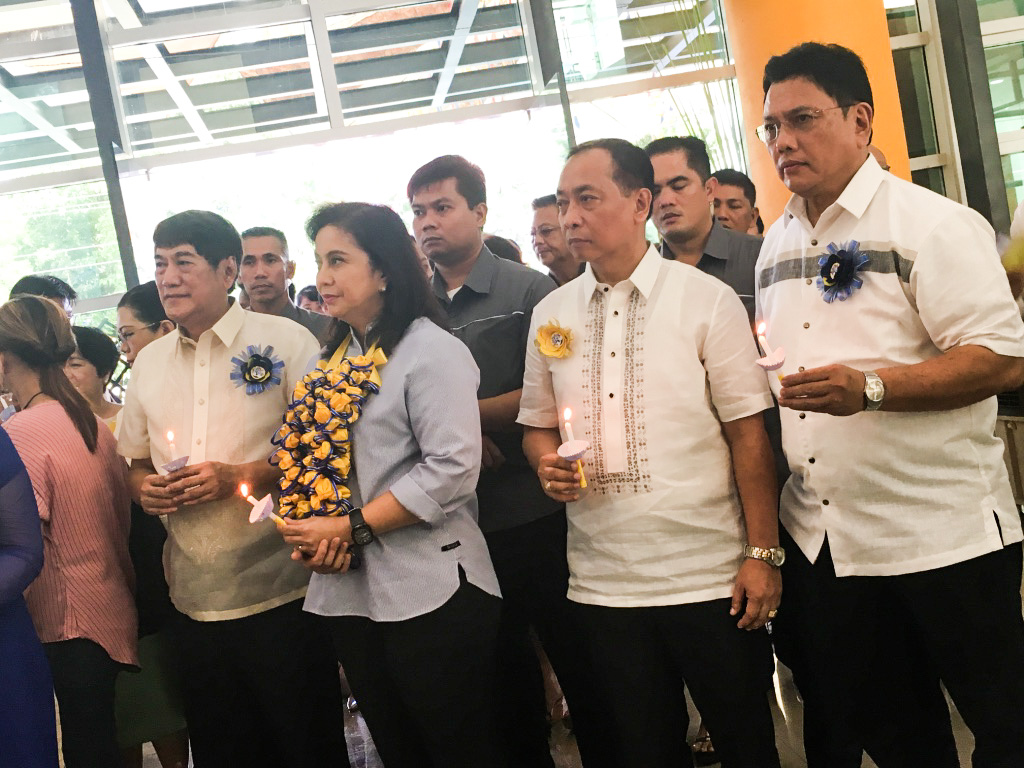 HOSPITAL BLESSING. Damasco (1st from left) and Valdez (2nd from right) stand beside the Vice President during Salubris' inauguration  
