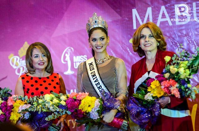 WITH THE NEW QUEEN. Paula Shugart, Pia Wurtzbach, and Bb Pilipinas Charities chairperson Stella Araneta. Photo by Alecs Ongcal/Rappler   