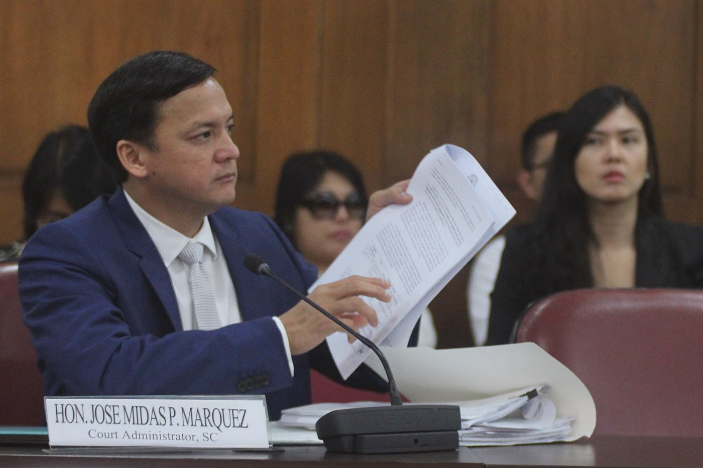 ECONOMY CLASS. Court Administrator Midas Marquez says he once flew economy while Chief Justice Maria Lourdes Sereno, her staff and security detail flew business class. Photo by Darren Langit/Rappler  