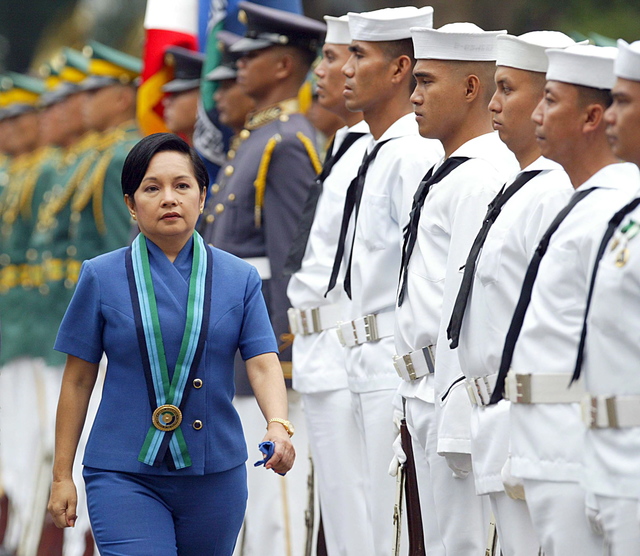 GLORIA'S ARMY. A file photo of former President Gloria Macapagal-Arroyo in Camp Aguinaldo. File photo by EPA 