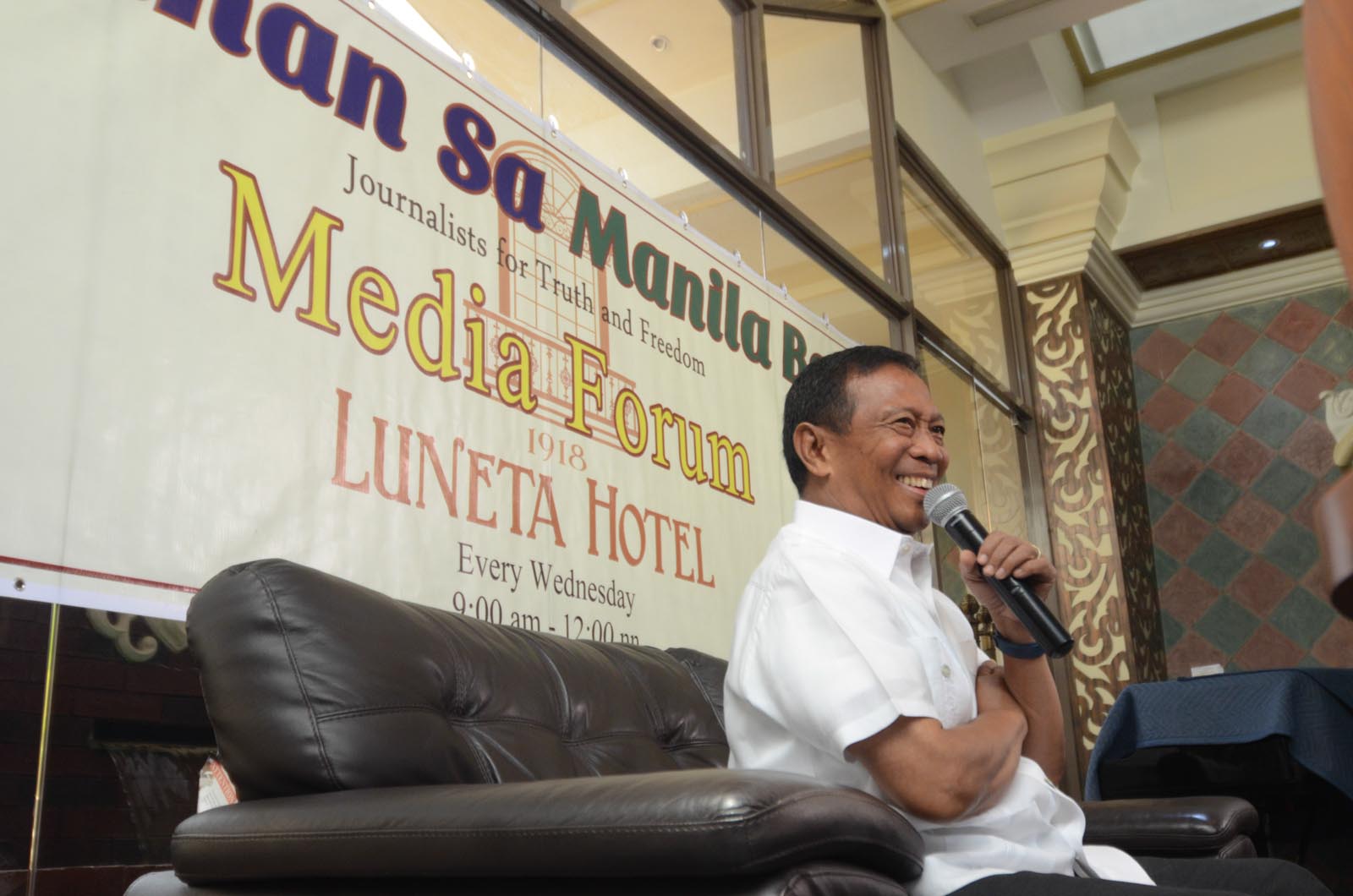 BINAY'S HOPE. Vice President Jejomar Binay tells media his hope in relation to the 2016 elections in a forum at the Luneta Hotel on June 10, 2015. Photo by Alecs Ongcal/Rappler  